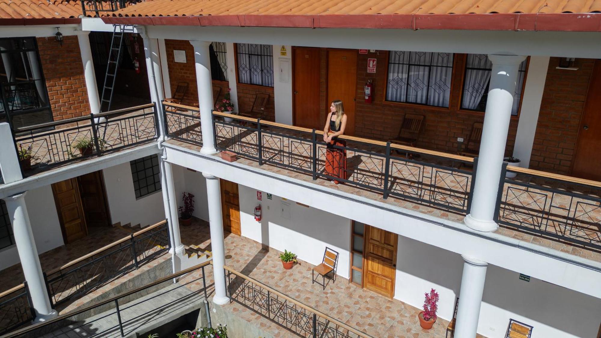 Ostello Tupac Huaraz Esterno foto